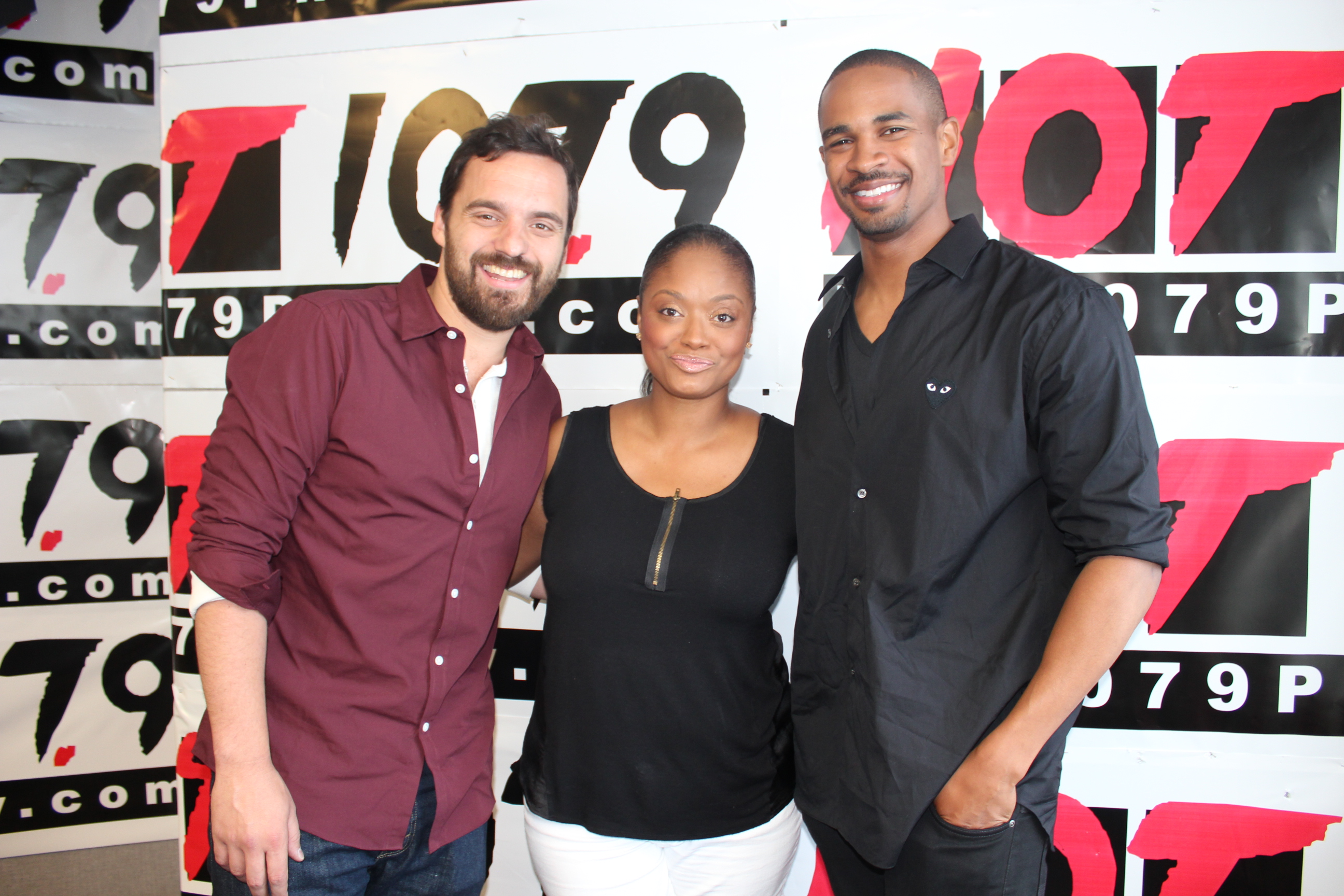 lets-be-cops-jake-johnson-damon-wayans-jr