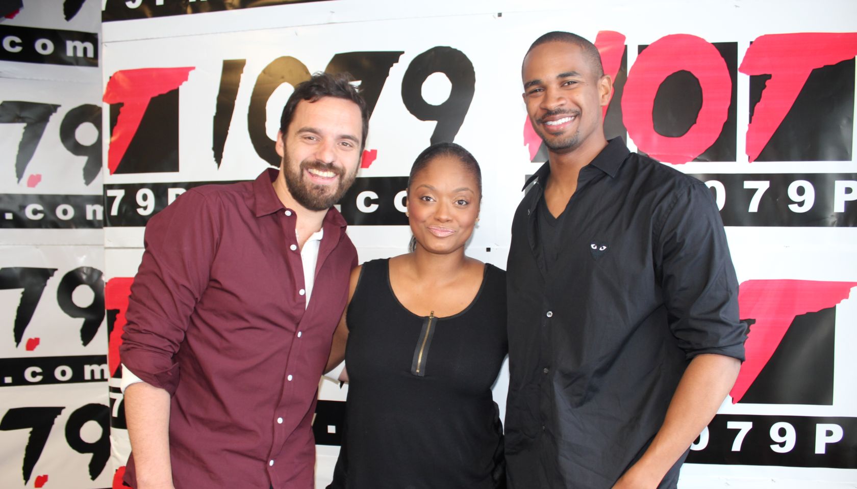 lets-be-cops-jake-johnson-damon-wayans-jr