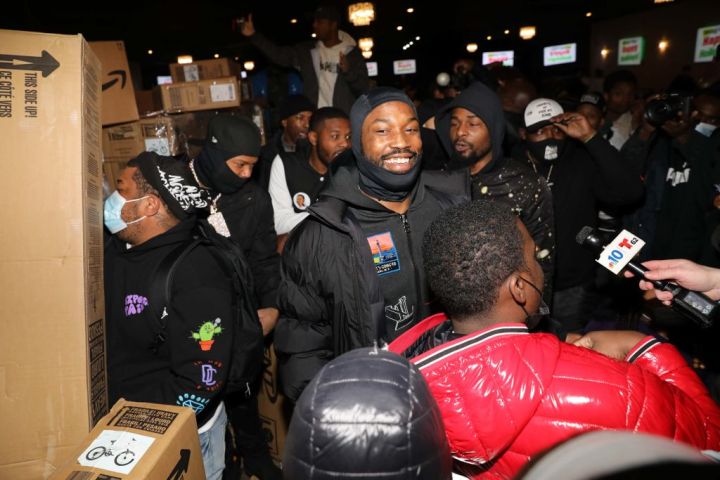 Meek Mill Holiday Giveaway
