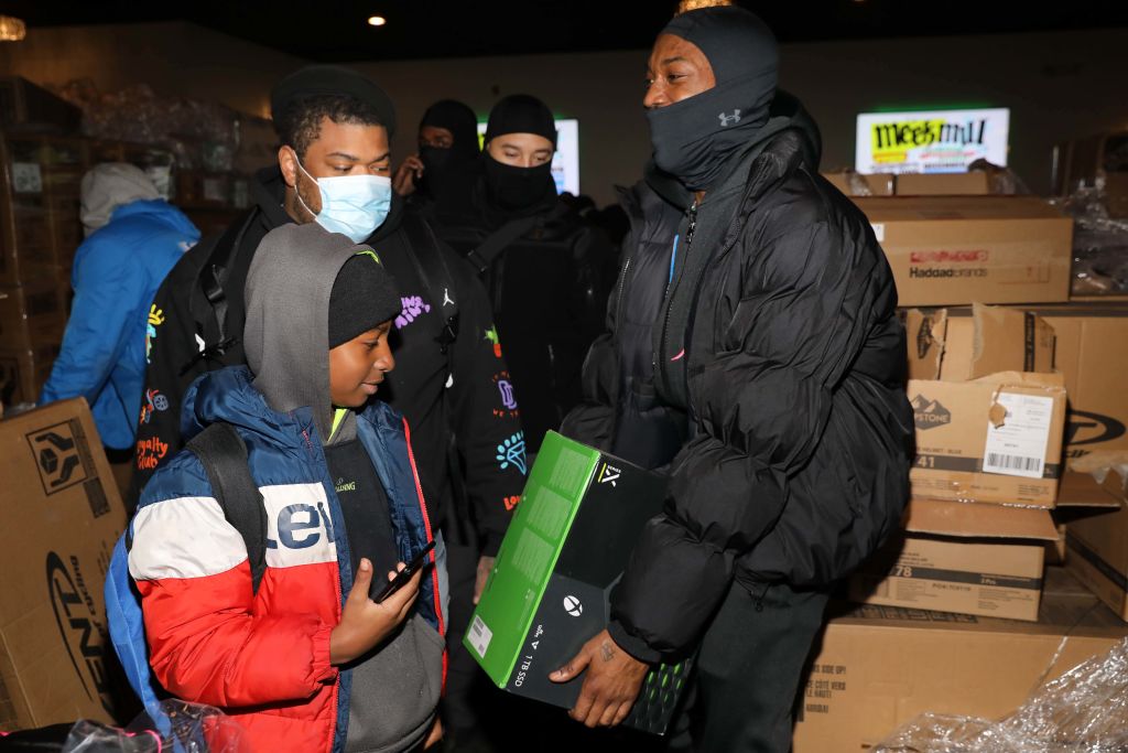 Meek Mill Holiday Giveaway