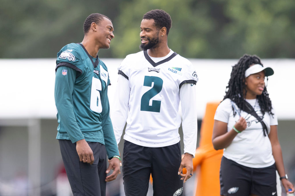 DeVonta Smith reveals crucial fatherhood advice Eagles teammates gave him  as he prepares for baby girl