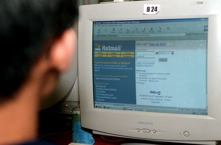 1996- Hotmail goes live