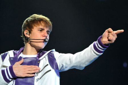 JUSTIN BIEBER (105)