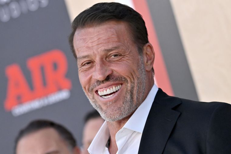 Tony Robbins (motivational speaker and life coach)