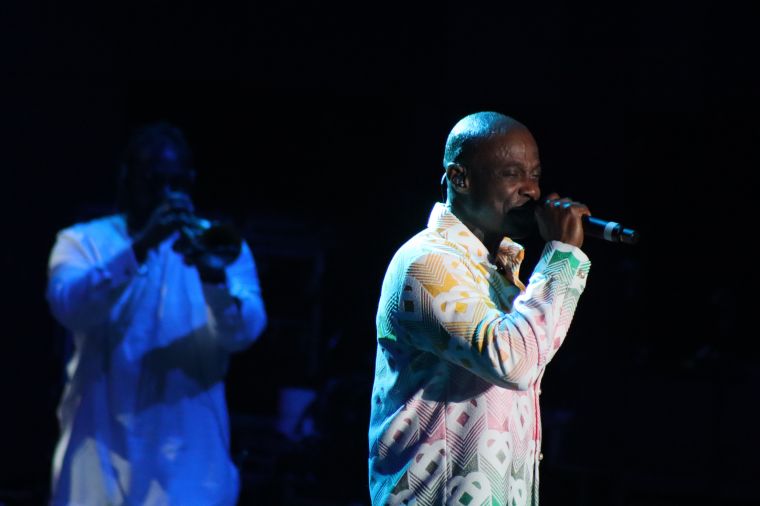 Kem performing at the Dell Music Center