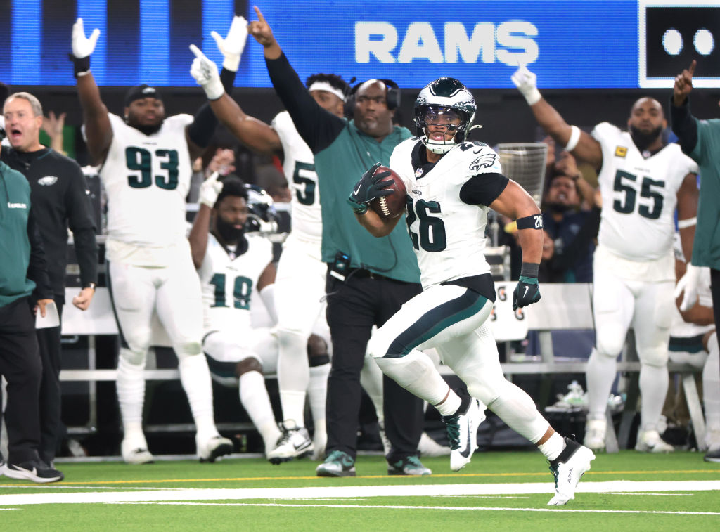 1484026-SP-1124-rams-eagles-WJS