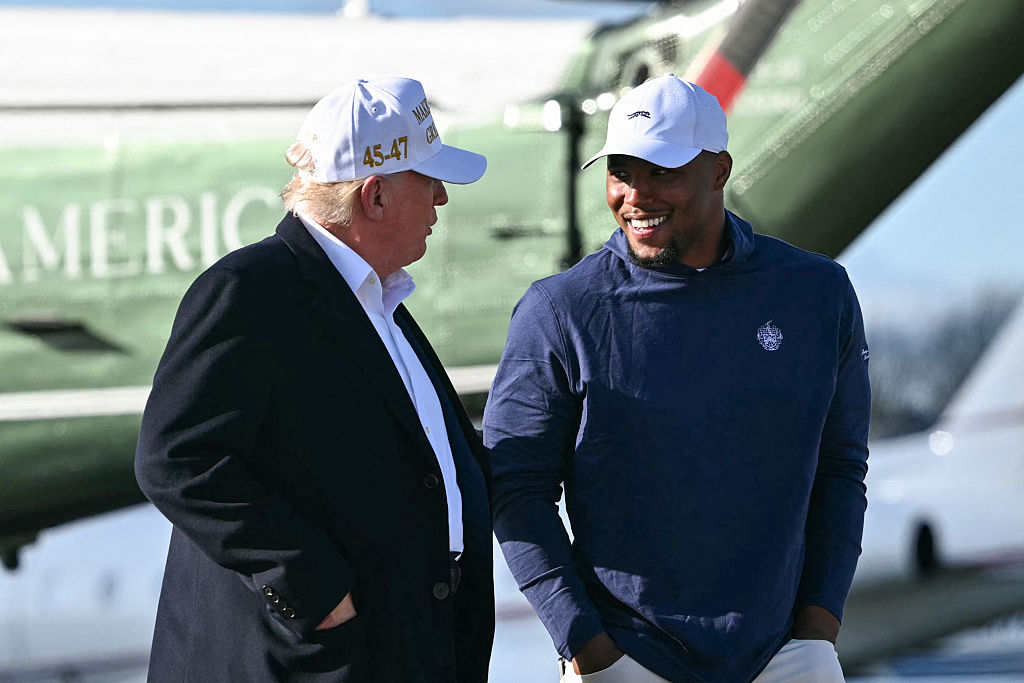 TOPSHOT-US-POLITICS-TRUMP