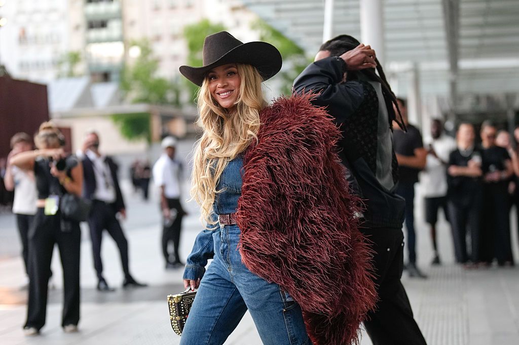 Beyonce Breaks Her Silence After On-Stage Scare In Houston