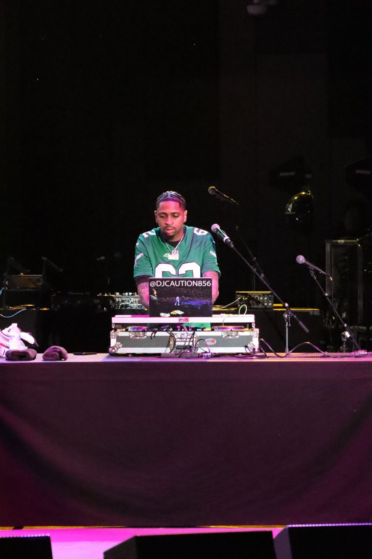 Jeremih & DJ Caution performance at RNB Fest 2025 Dell Music Center