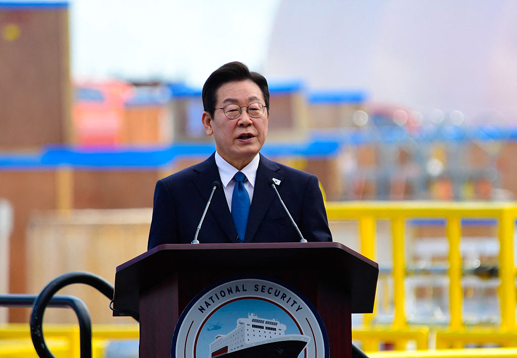 US-SKOREA-ECONOMY-SHIPPING