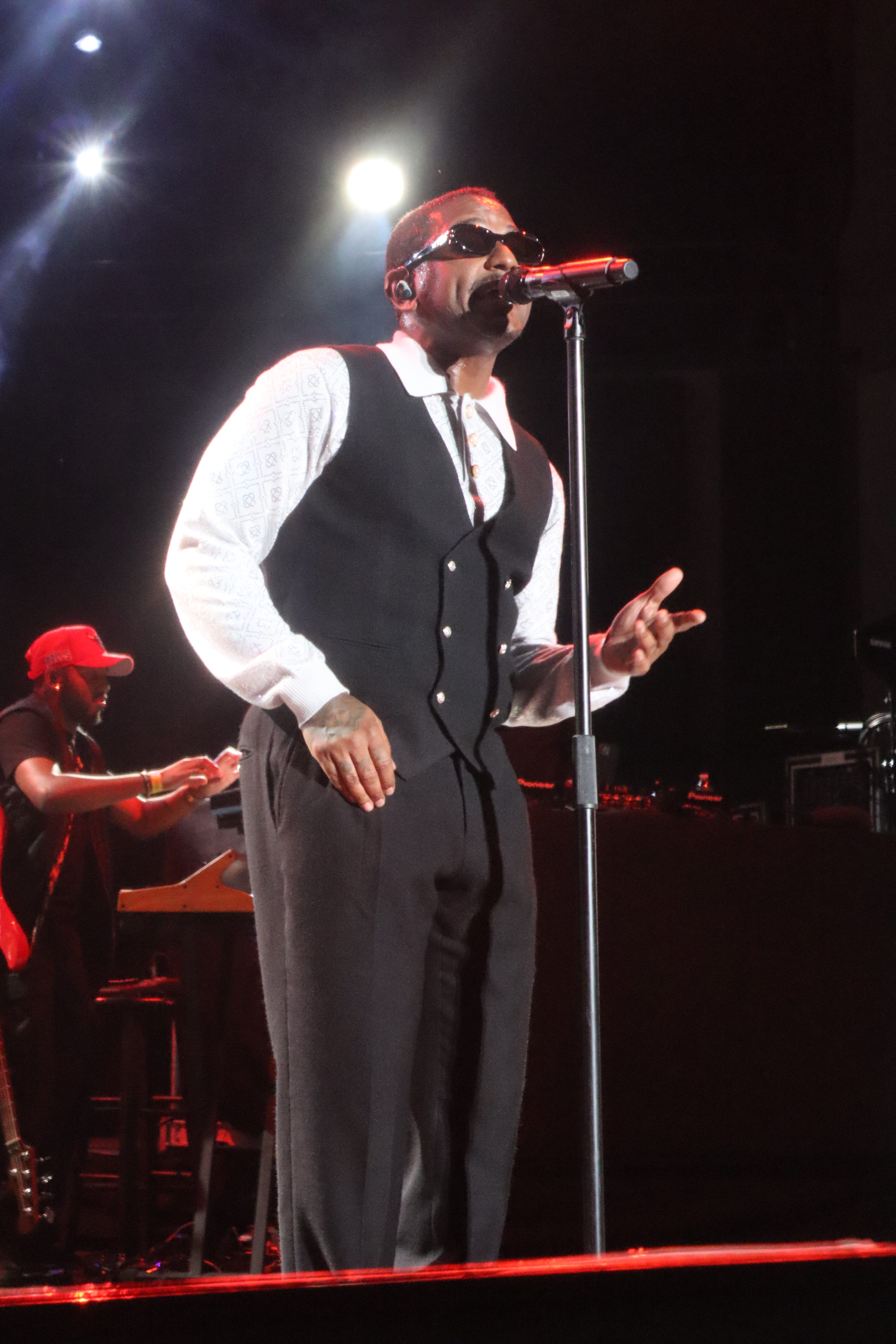 Dell Music Center Show 8-29: No Question, Lloyd, Xscpae