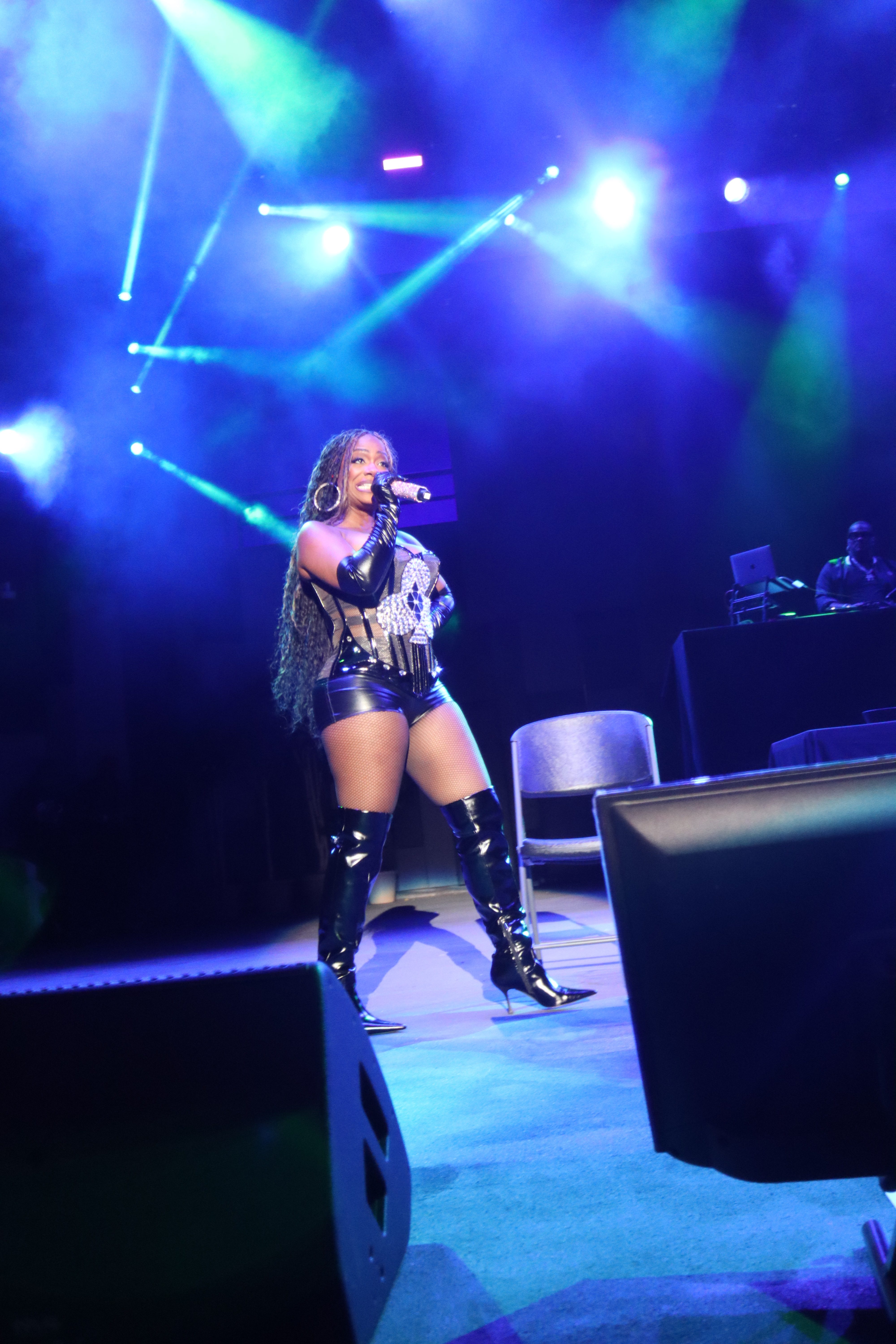 Dell Music Center Show 8-29: No Question, Lloyd, Xscpae