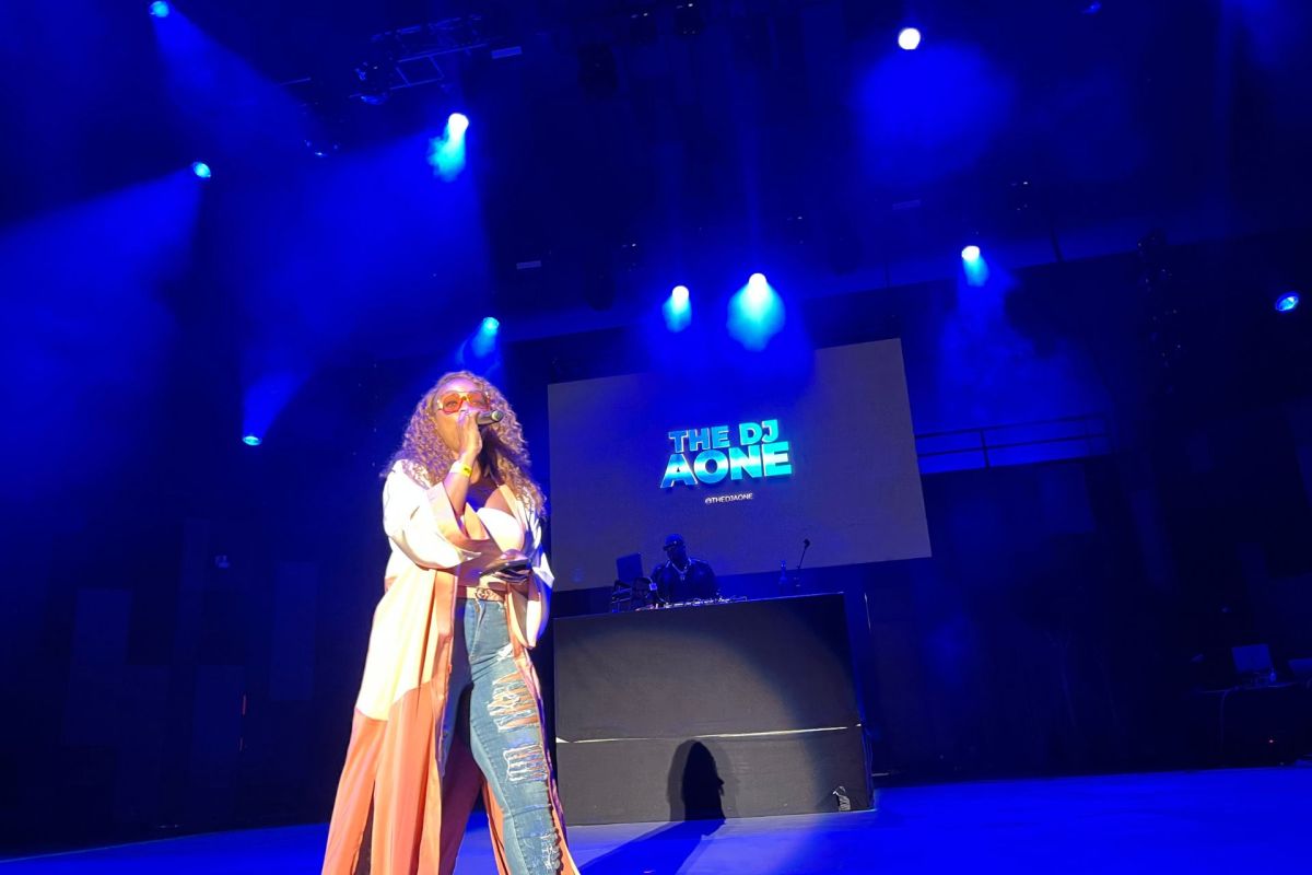 Dell Music Center Show 8-29: No Question, Lloyd, Xscpae