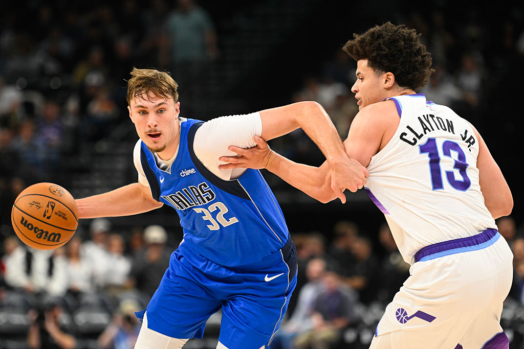 Dallas Mavericks v Utah Jazz