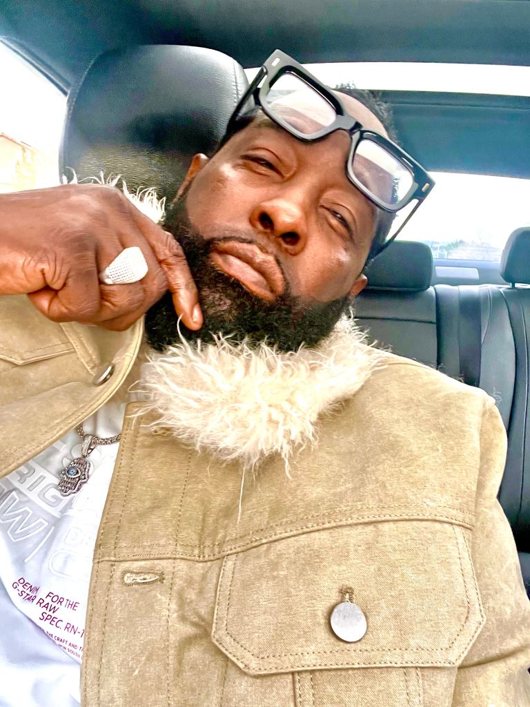 Father MC CLEARS running rumors about actress Theresa Randle