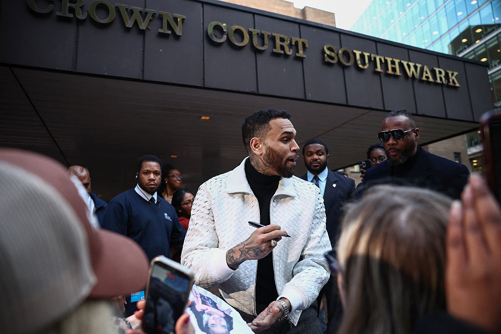 TOPSHOT-BRITAIN-US-MUSIC-CRIME-COURT
