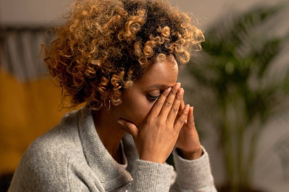 Signs your headache may be something more serious